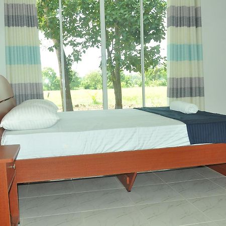 Risenlak Holiday Resort 폴로나루와 외부 사진