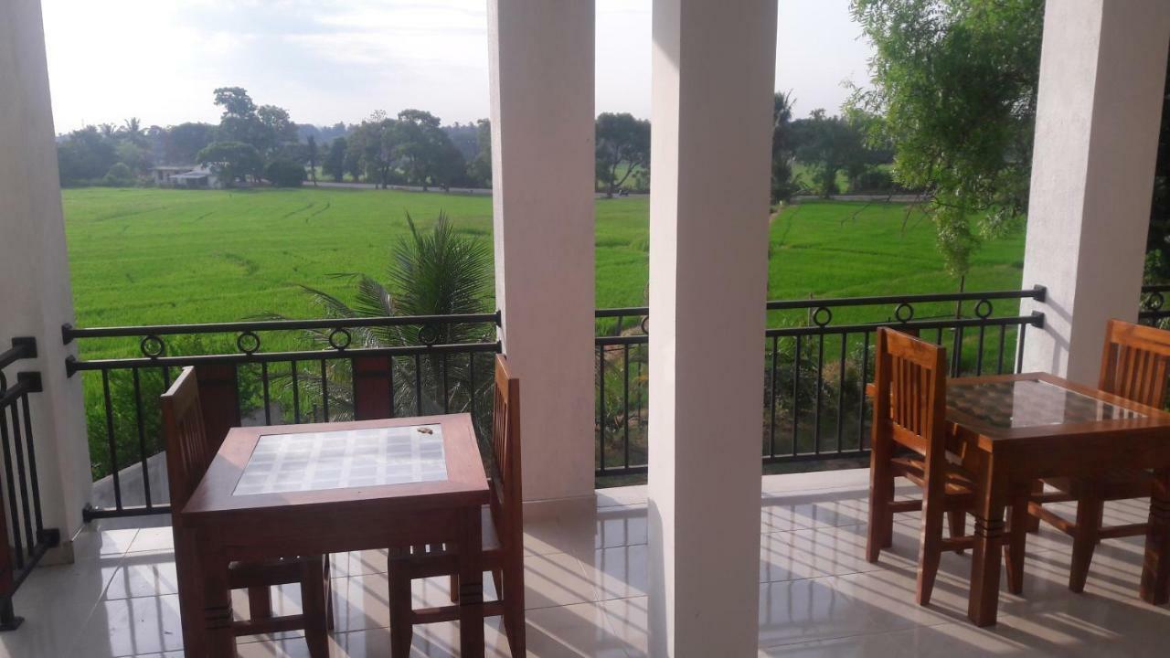 Risenlak Holiday Resort 폴로나루와 외부 사진