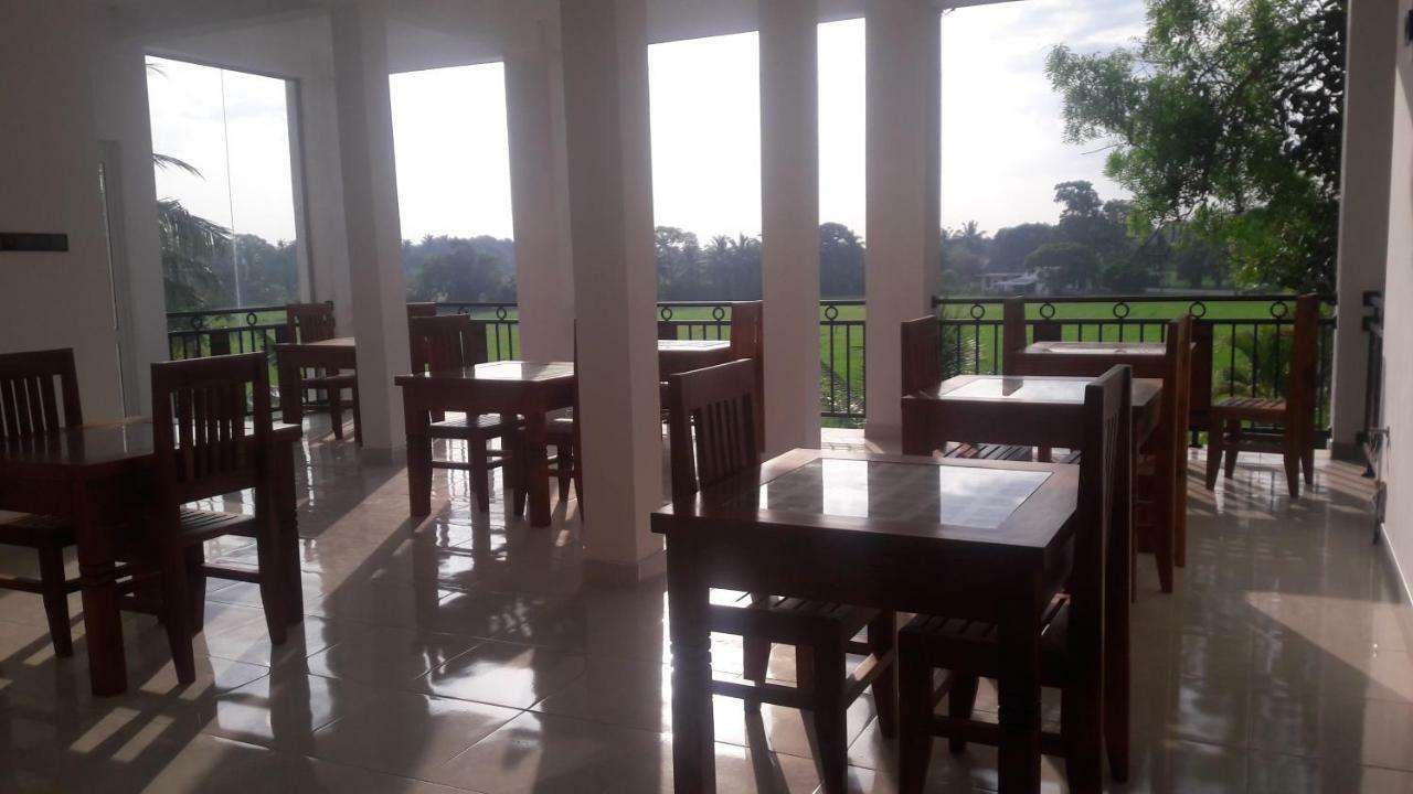 Risenlak Holiday Resort 폴로나루와 외부 사진