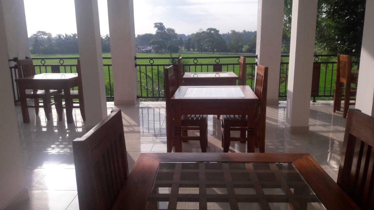 Risenlak Holiday Resort 폴로나루와 외부 사진